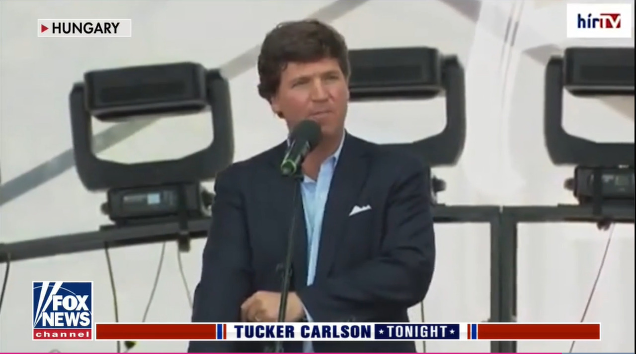 Tucker Carlson praises Hungary's architecture, says it 'moves him'