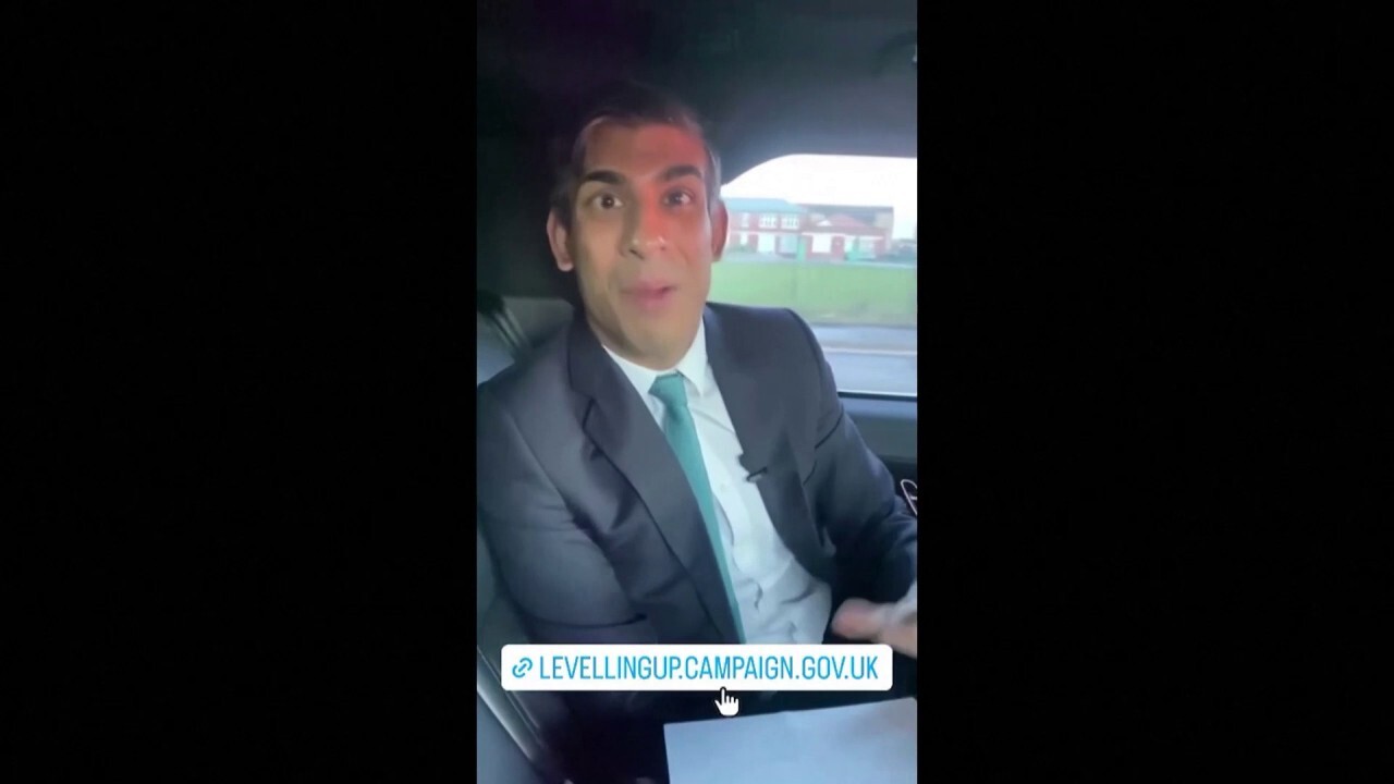 UK PM Sunak appears to not wear seatbelt in moving car