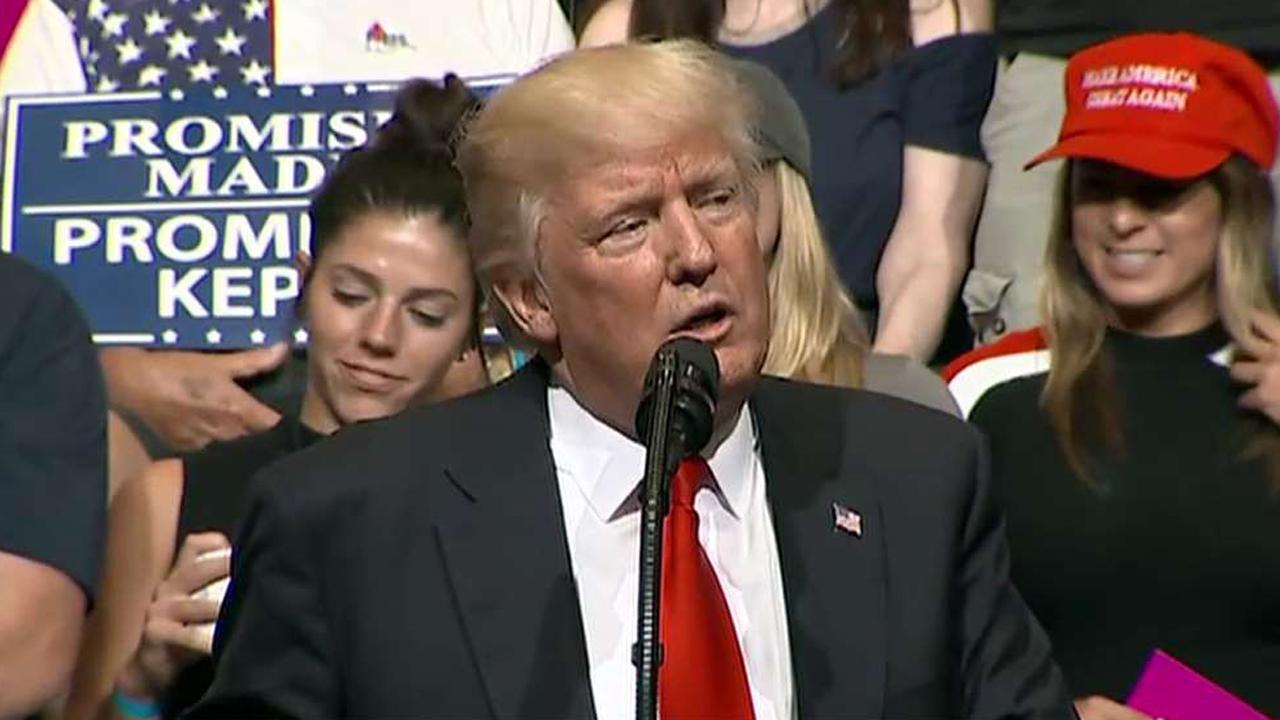 Trump targets 'fake news' media (again) at Iowa rally