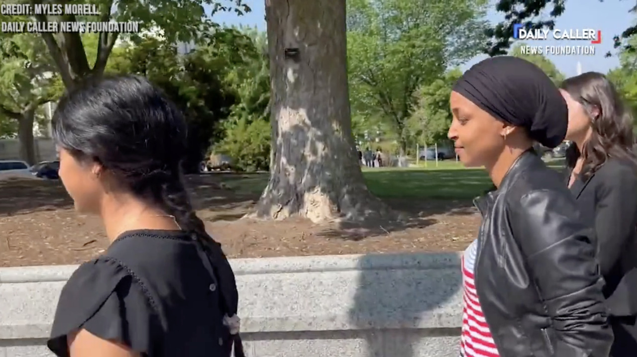 Ilhan Omar curses at reporter for asking question about El Salvador