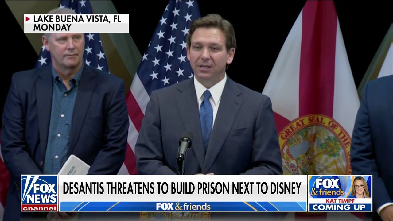 Florida CFO urges Disney to 'make amends' with DeSantis: 'You don't want to pick a fight with this guy'