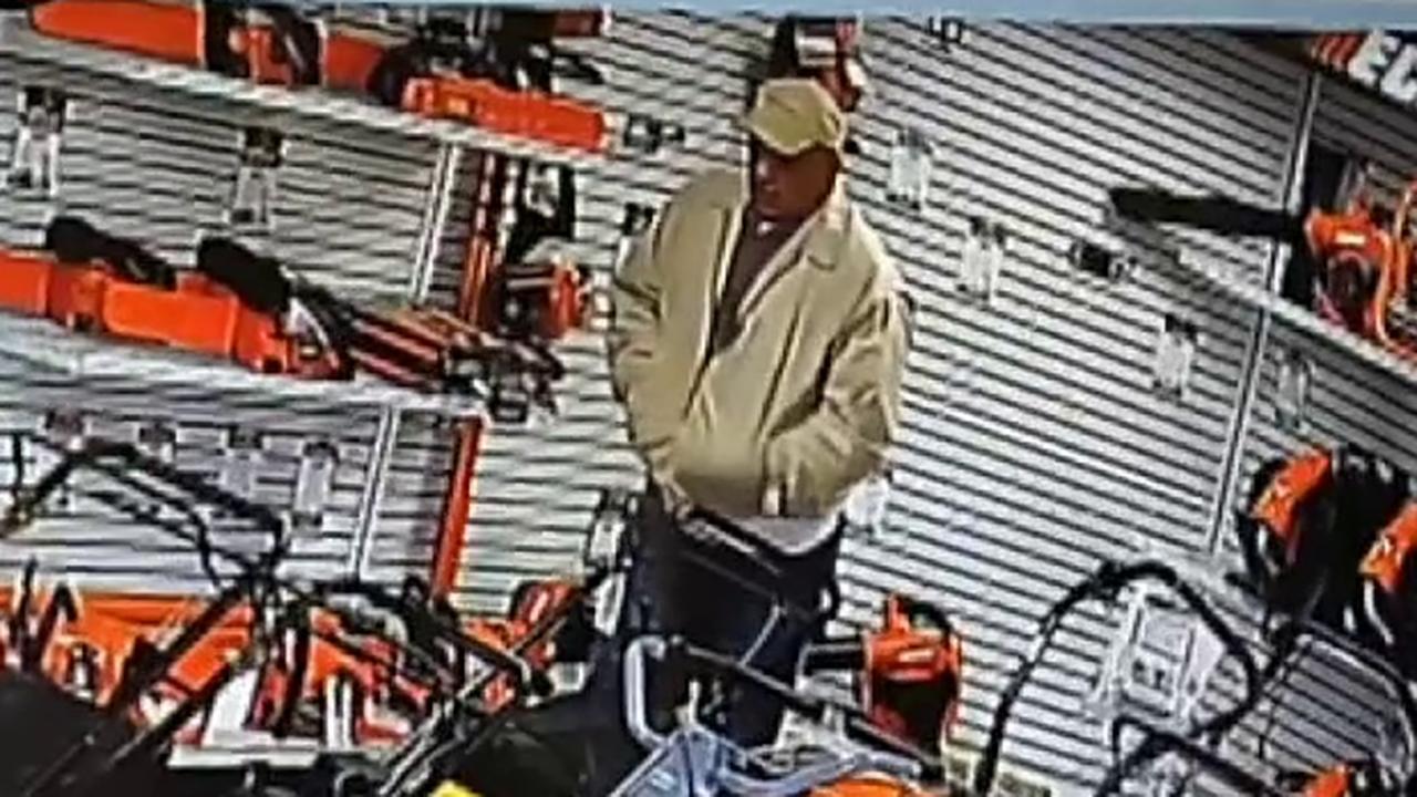 Raw video: California shoplifter hides chainsaw in his pants	