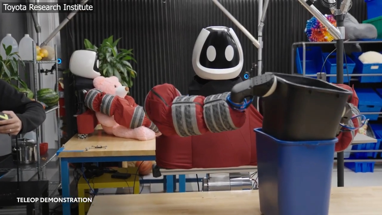 Toyota’s Punyo soft robot acts like a human