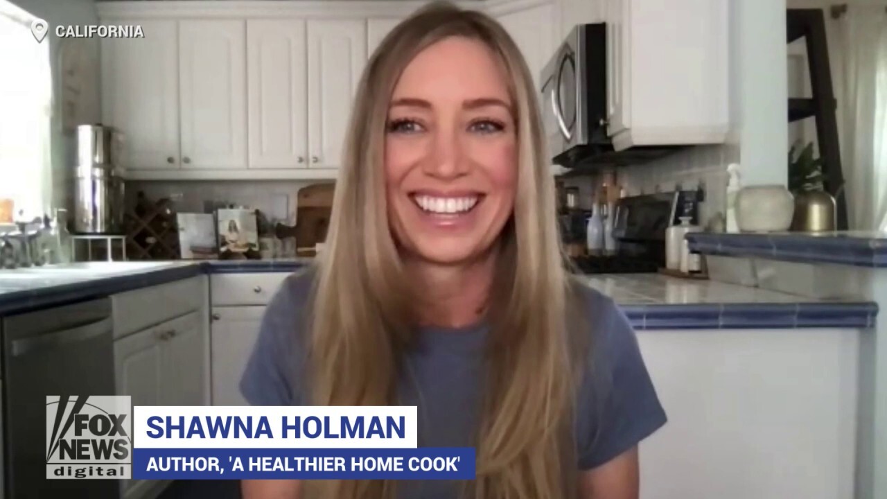 Cookbook author shares 'simple' way for beginners to start eating healthier