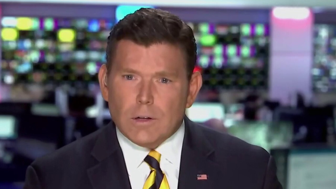 Baier: I haven't seen presidents flip through notes like Biden to read answers