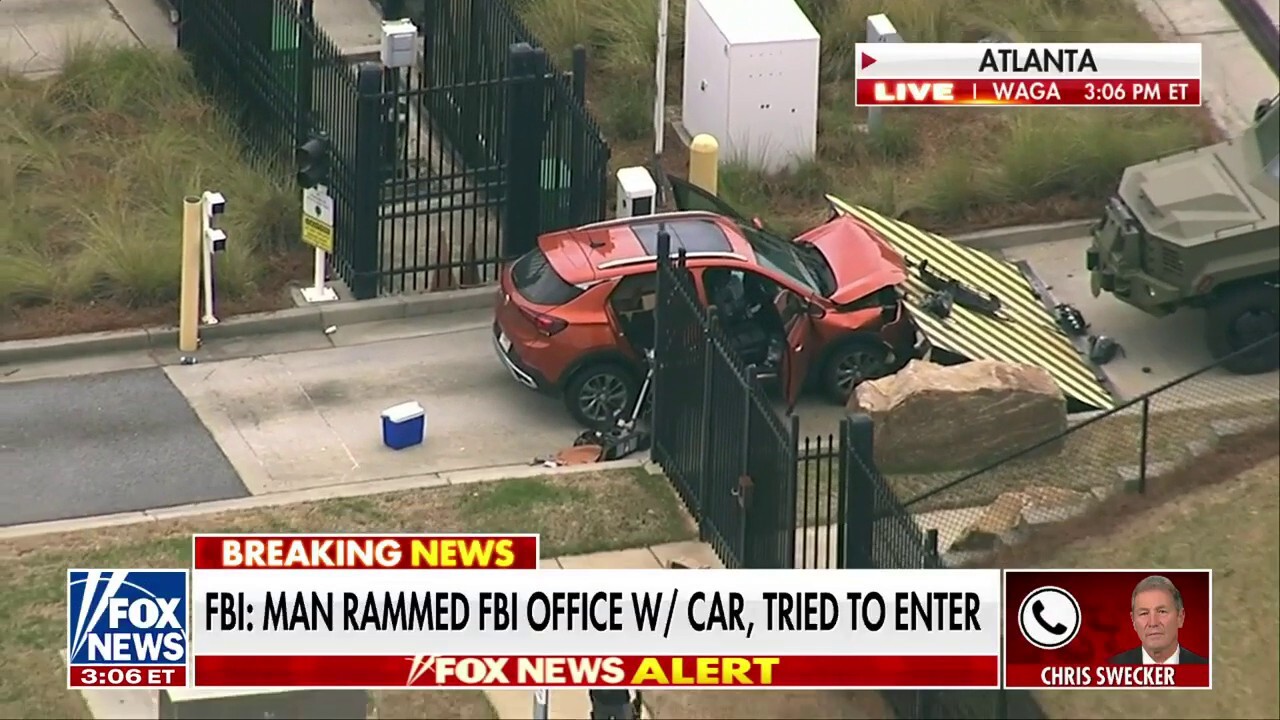Man rams car into FBI office in Atlanta