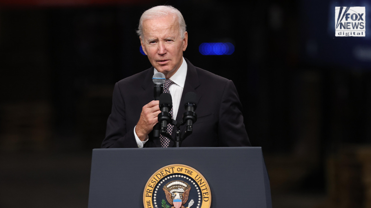 WATCH LIVE: Biden signs bill averting rail strike