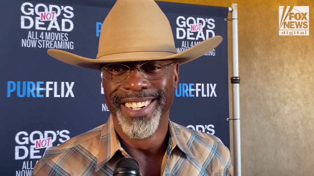 Isaiah Washington on his new movie 'God's Not Dead' and his family's influence on his career