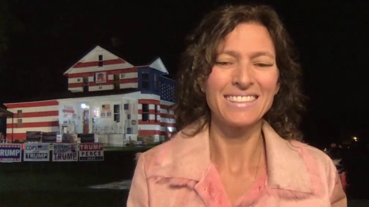 Pa. woman behind the ‘Trump House’ says people are ‘coming out in flocks’ for president