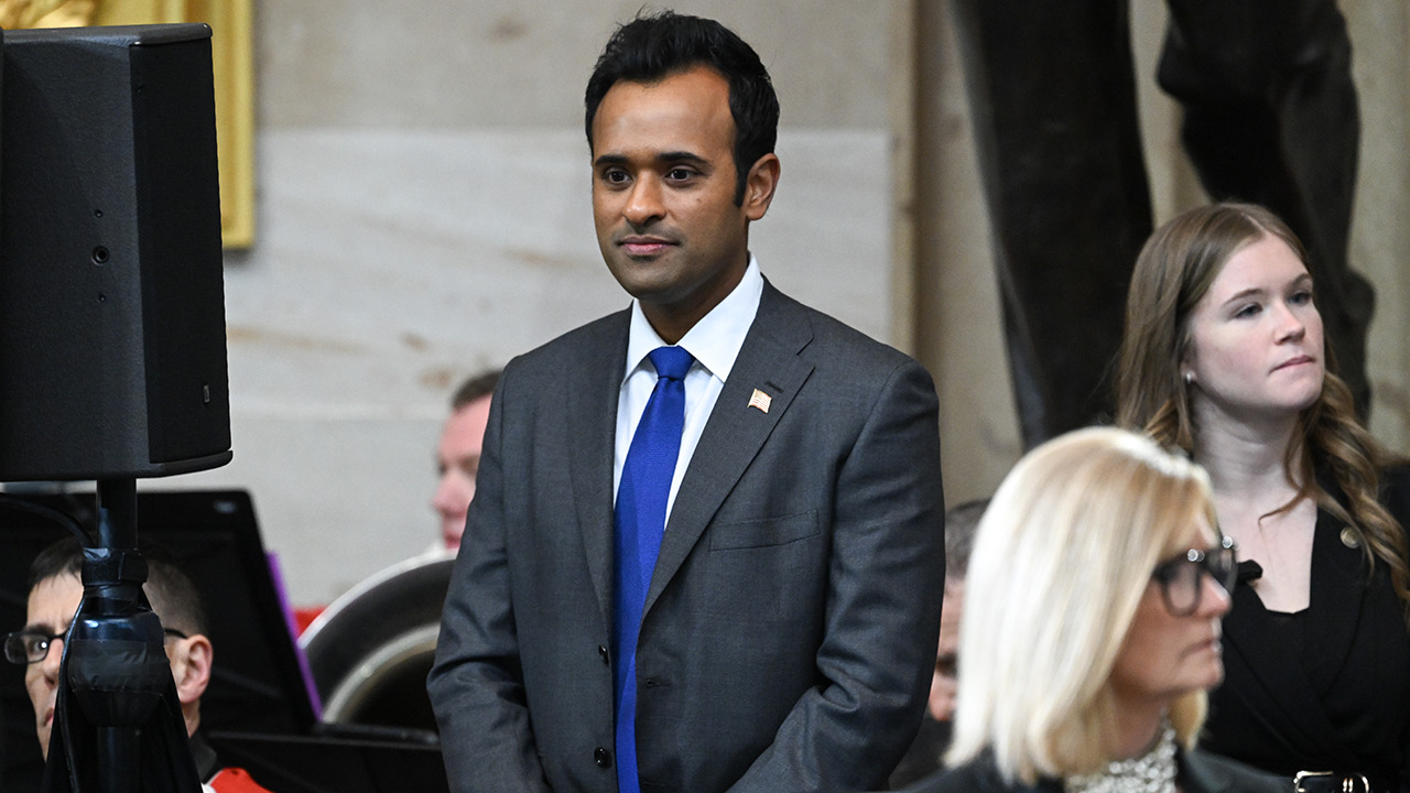 WATCH LIVE: Ramaswamy hosts Cincinnati town hall after viral downtown beating