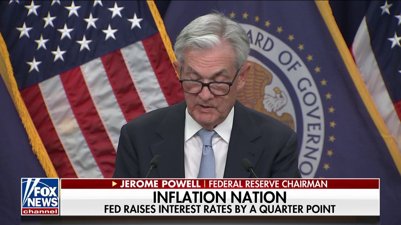 Business leaders lose confidence in the Federal Reserve as they hike rates