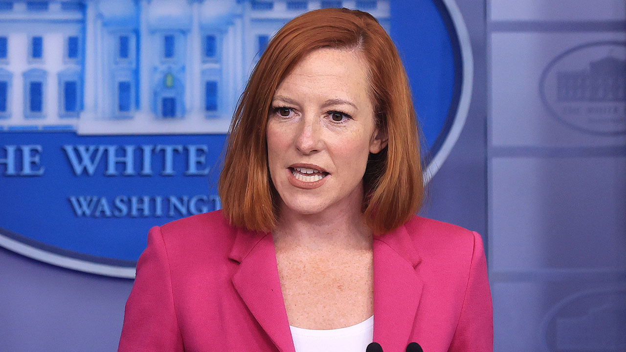 White House press secretary Jen Psaki and NIAID Director Dr. Anthony Fauci hold a briefing