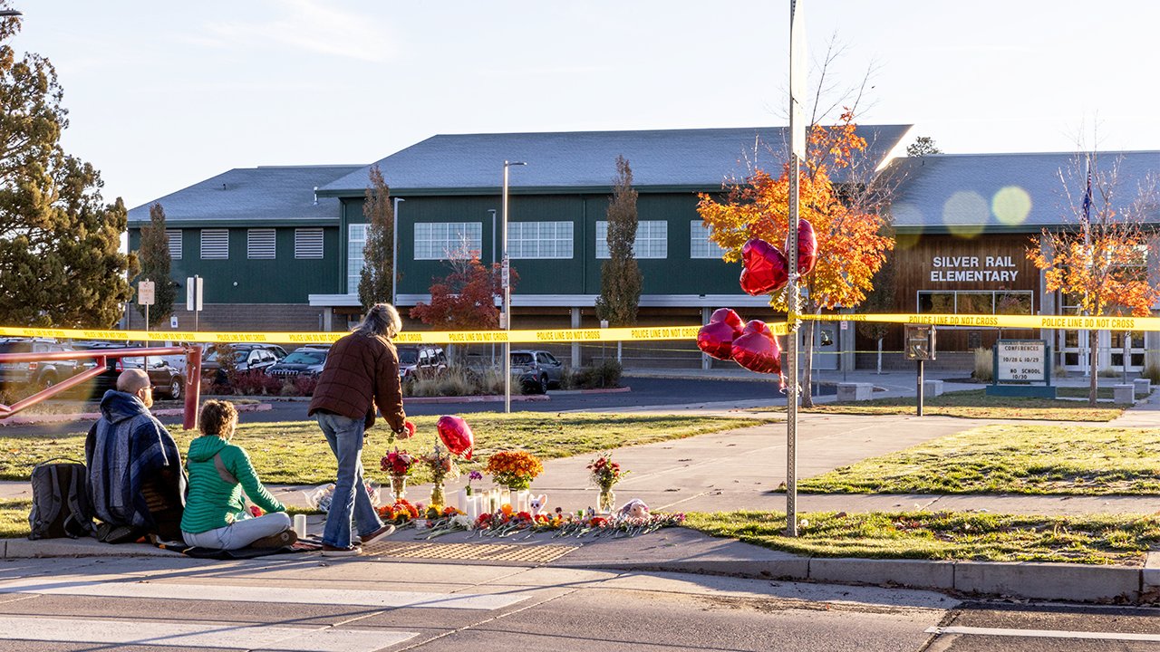 WATCH LIVE: Officials hold briefing on deadly Oregon elementary school shooting