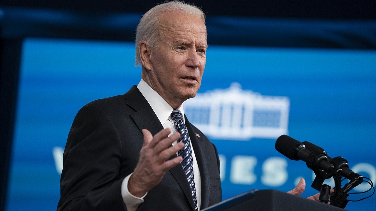 Biden meets with House Dems to push infrastructure bill