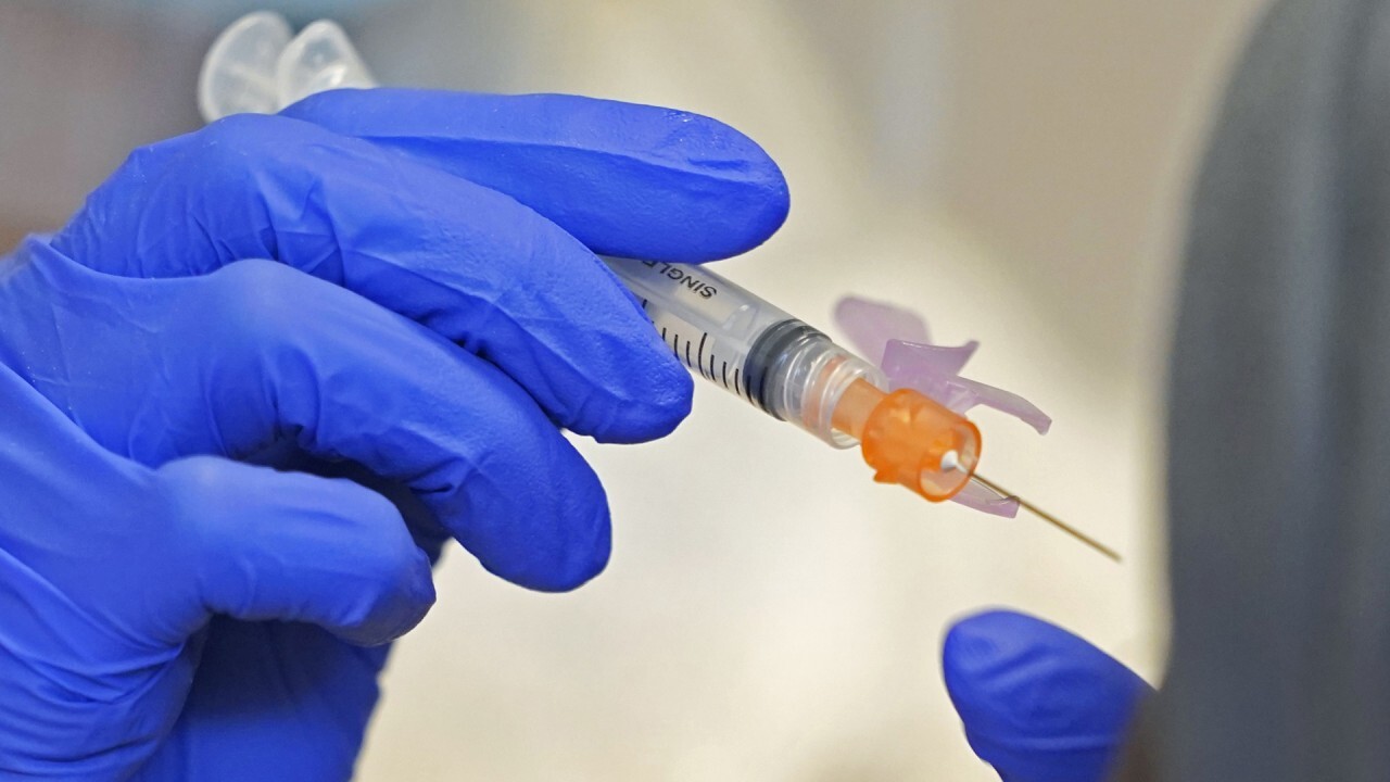  Moderna begins coronavirus vaccine trials on children