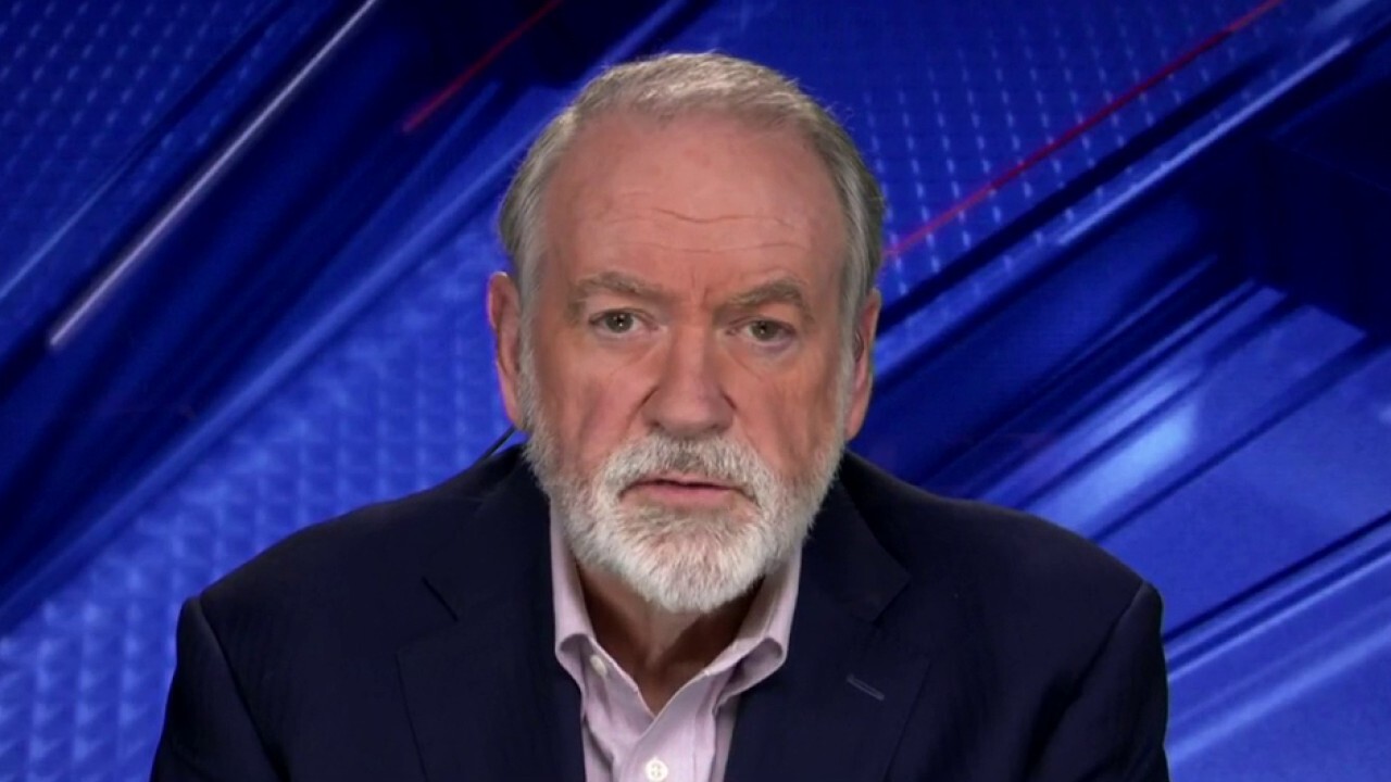 Mike Huckabee: It's ridiculous for Biden to engage in 'diplomatic schizophrenia'