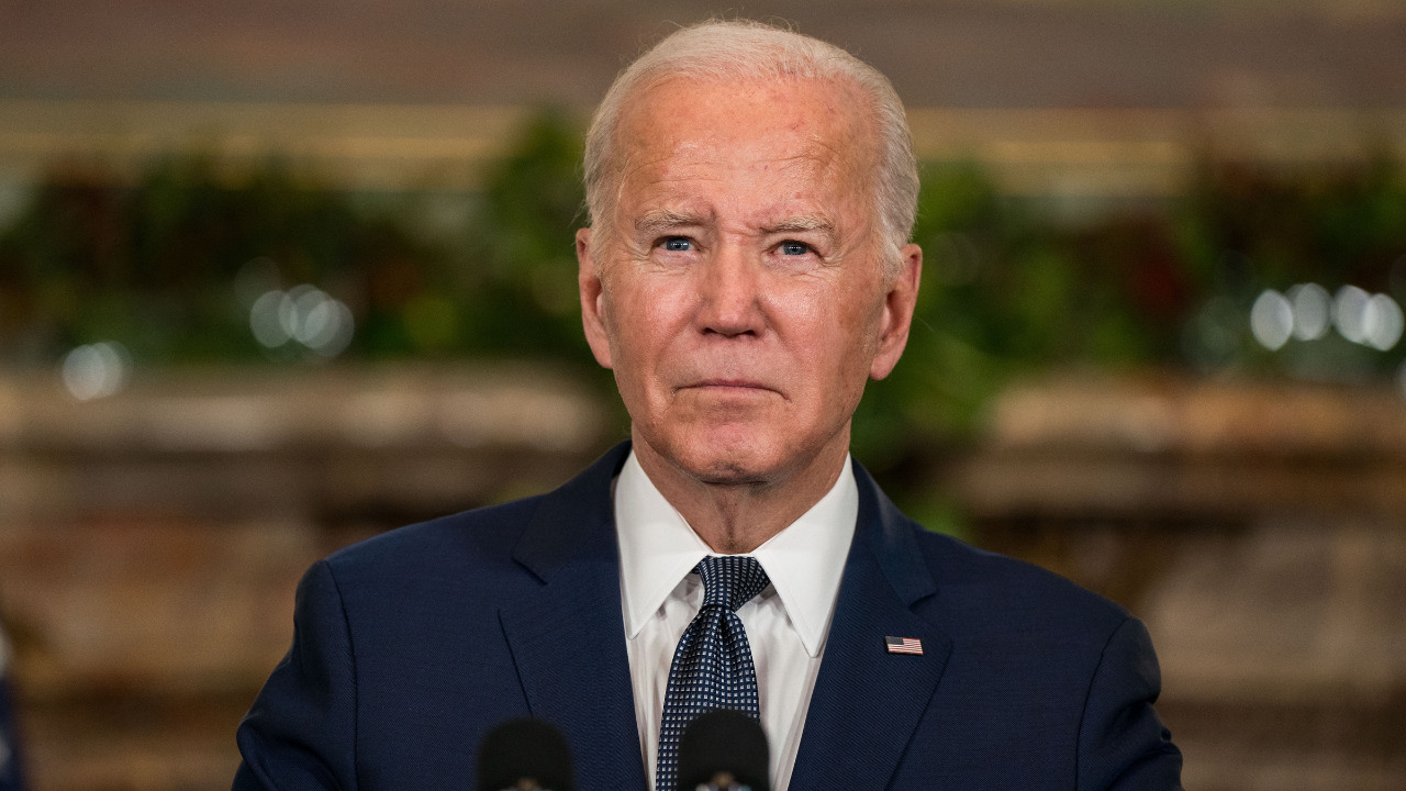 WATCH LIVE: Trump returns to White House as Biden diagnosed with cancer