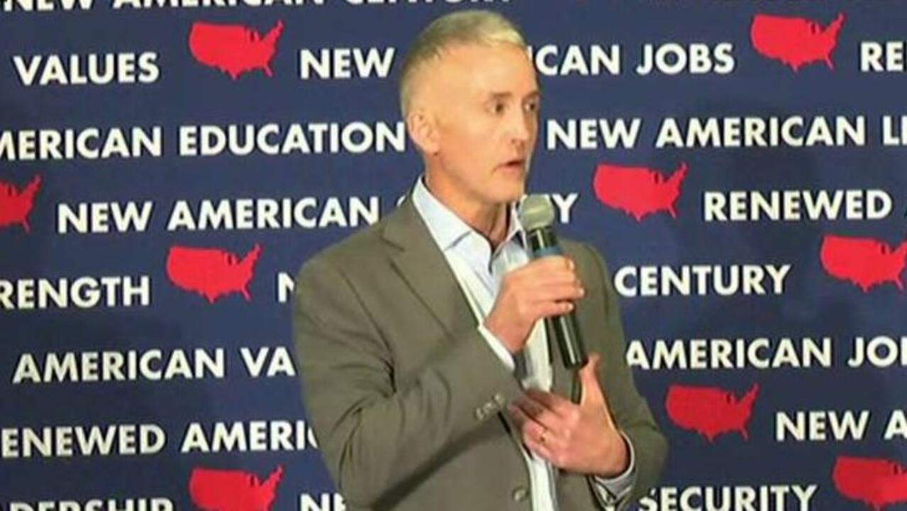 Trey Gowdy appearing on the campaign trail with Marco Rubio