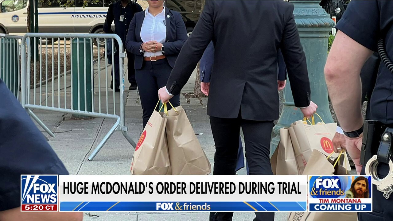 Trump staffers deliver massive McDonald's order during trial