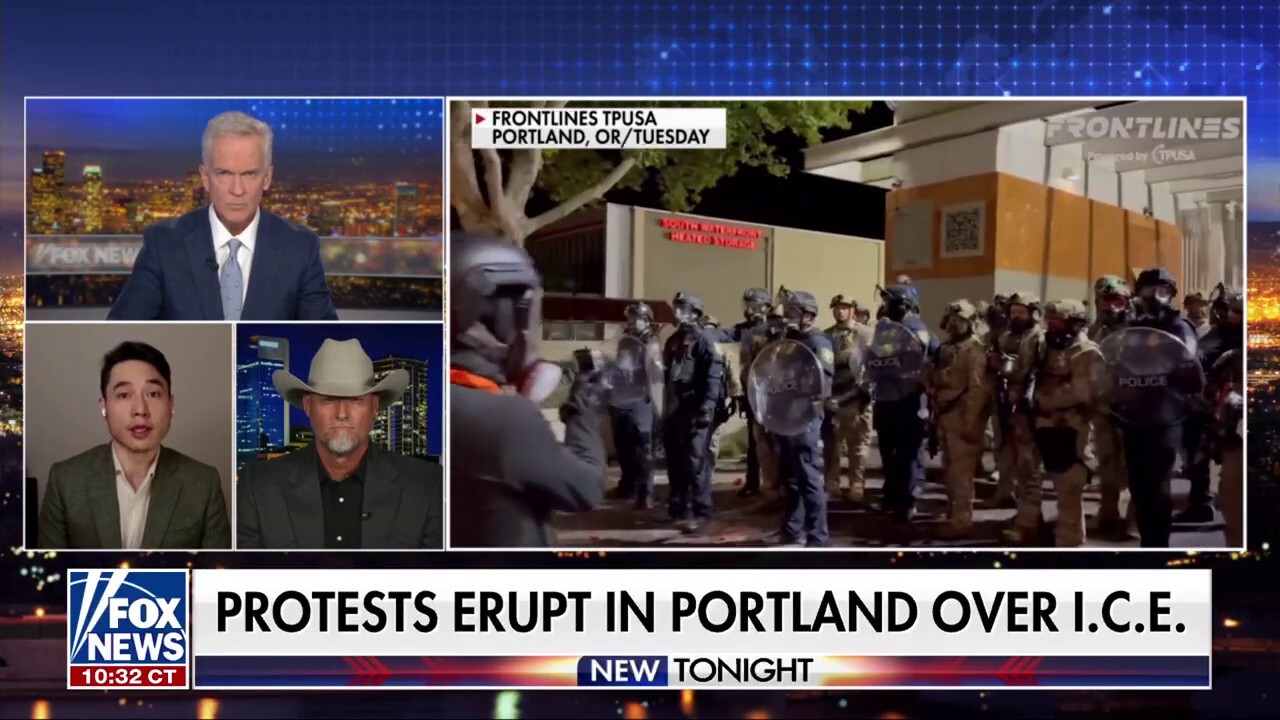 Antifa gets physical with Portland ICE