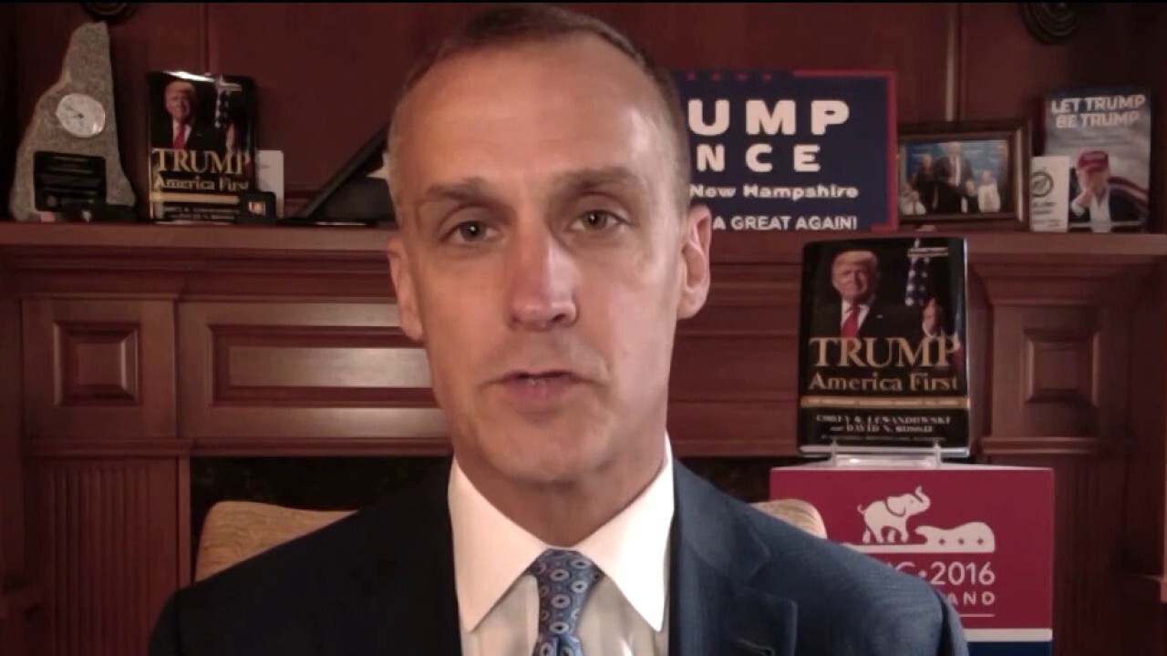 Lewandowski: 'Enormous' early voting in key states good sign for Trump