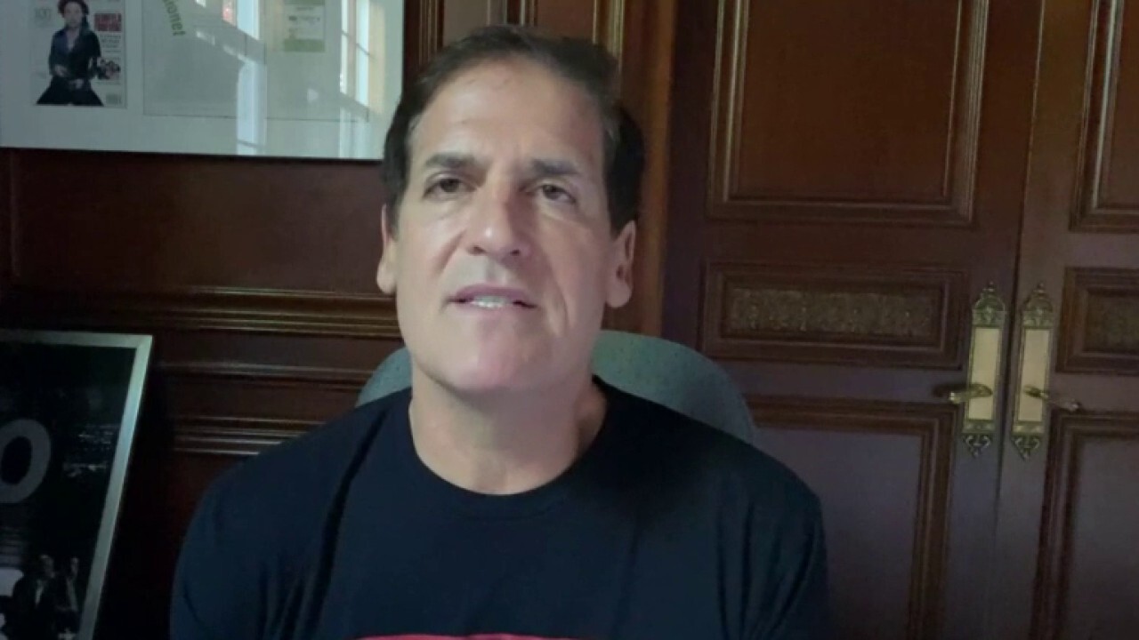 Mark Cuban: Trump 'really smart' in way he's approaching reopening economy