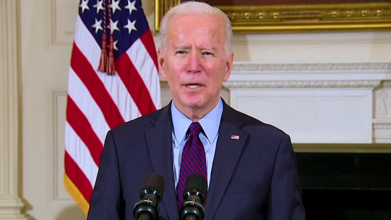 Biden promises 1,400 stimulus checks, after originally promising more
