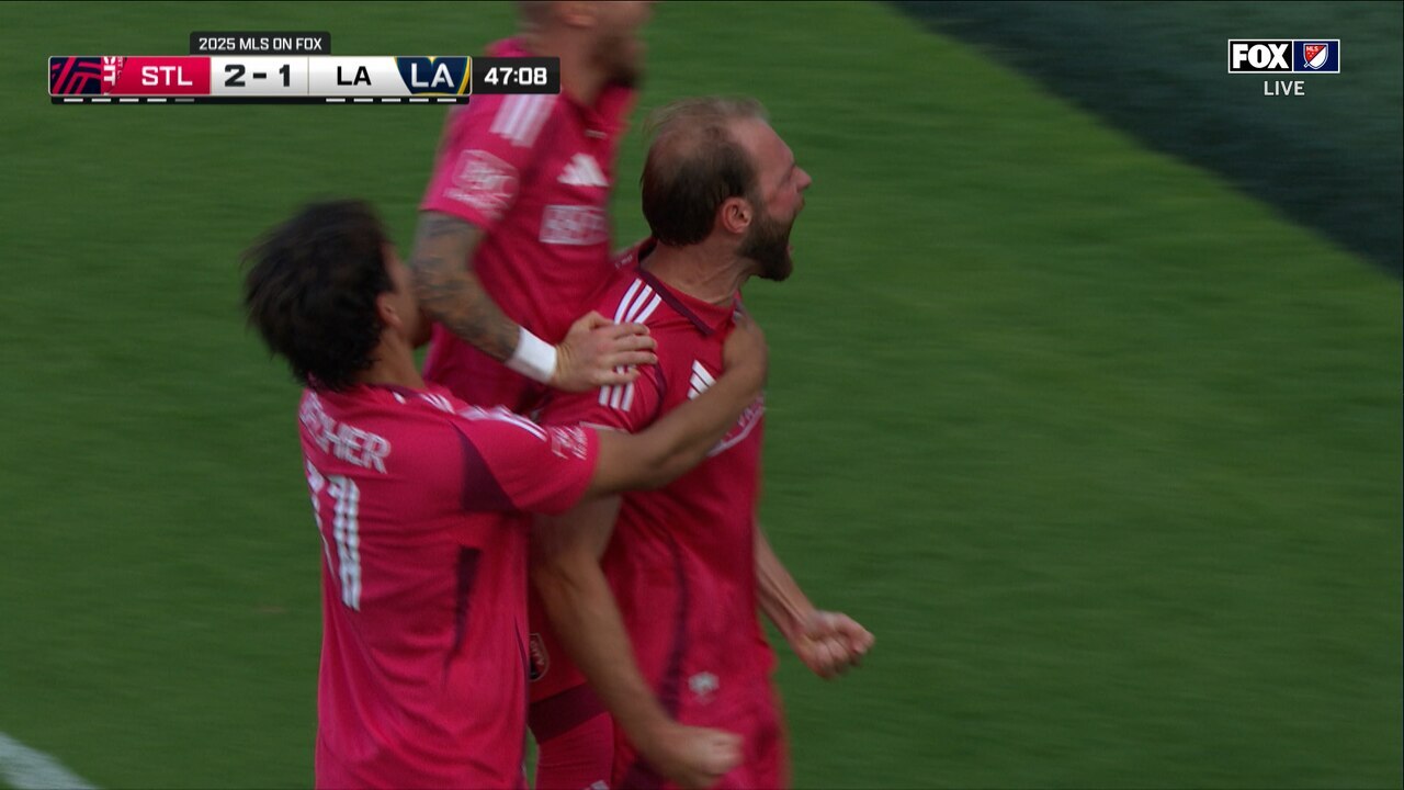 Joao Klauss nets brace, giving St. Louis 2-1 lead over LA Galaxy