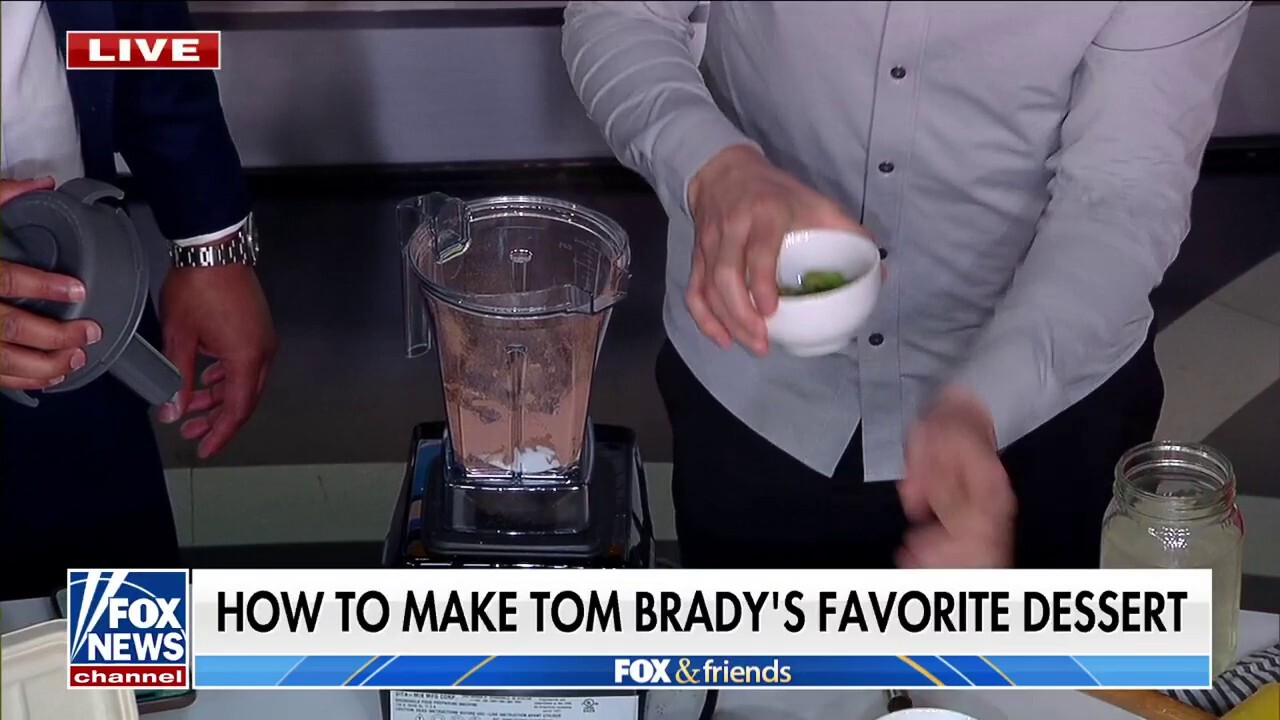 Tom Brady's former personal chef makes his favorite healthy ice cream recipe