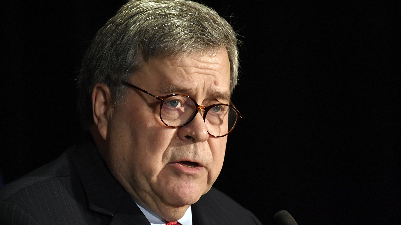 Former DOJ employees advise Attorney General Barr to step down 