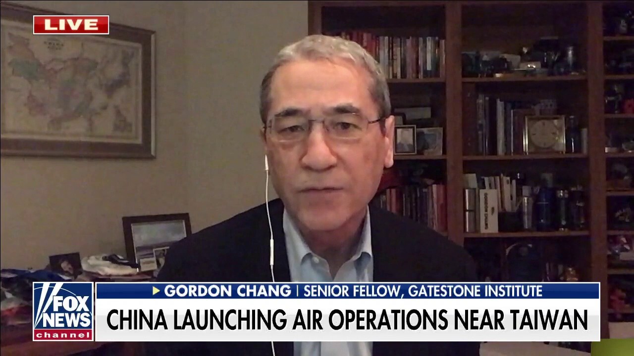 US needs to fly into Chinese airspace in response to provocation of Taiwan: Gordon Chang