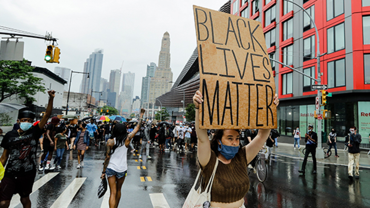 George Floyd protests continue in New York City as curfew stays in effect