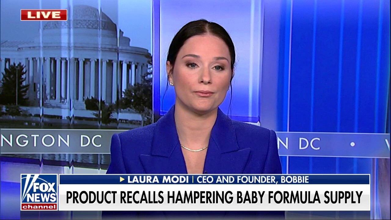 Bobbie founder on baby formula shortage: It's 'on the government,' companies to find solutions