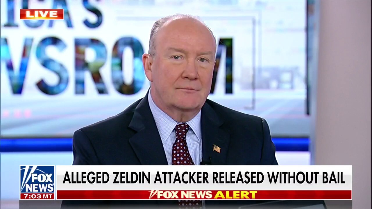 Lee Zeldin attack: Twitter users stunned that suspect was immediately  released under New York bail laws | Fox News