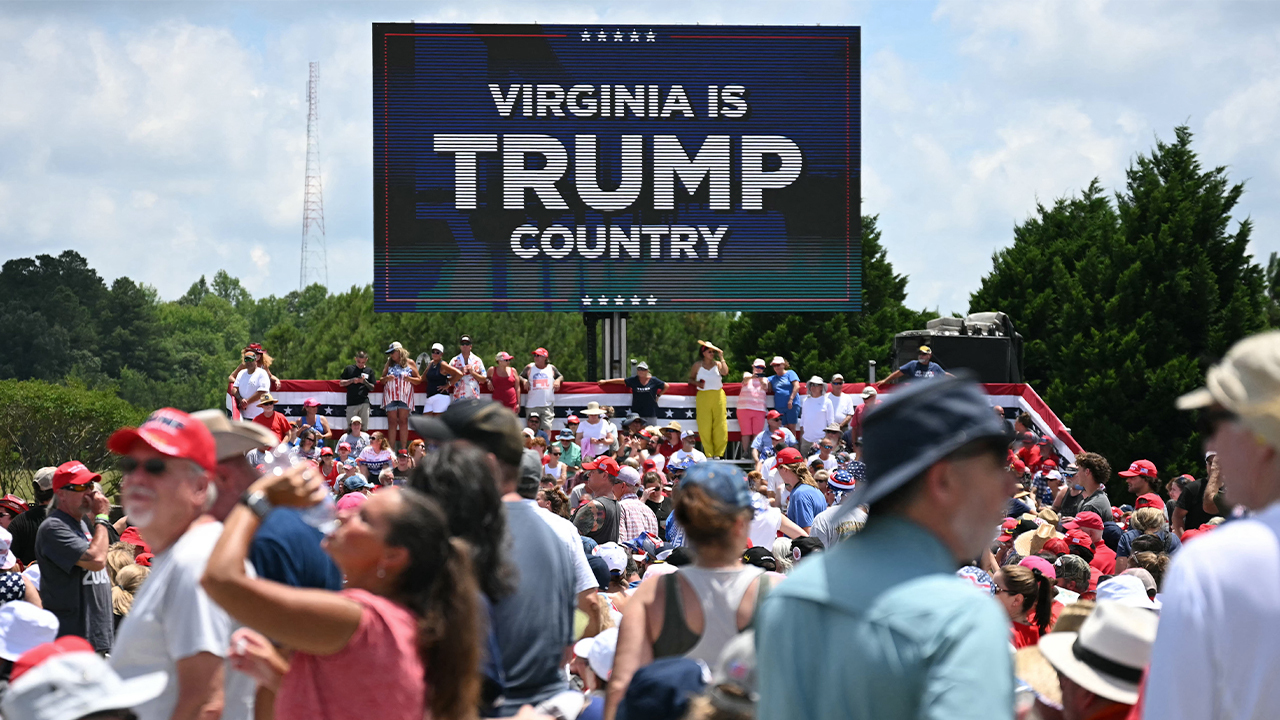 WATCH LIVE: Trump holds first post-debate rally in Virginia