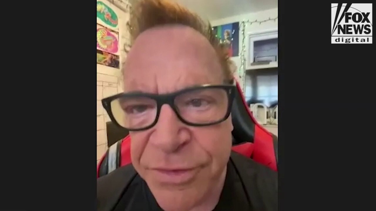 Tom Arnold opens up about friendship with Arnold Schwarzenegger