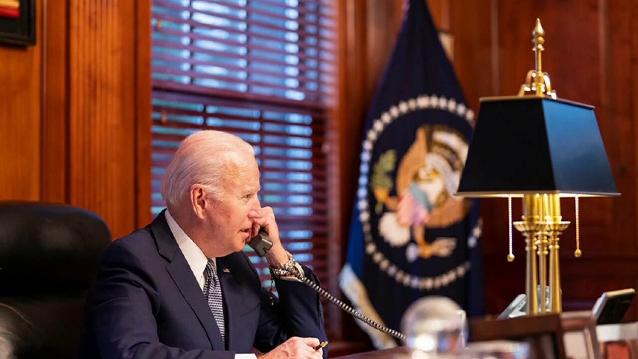 Biden, Putin hold phone call amid Ukraine tension