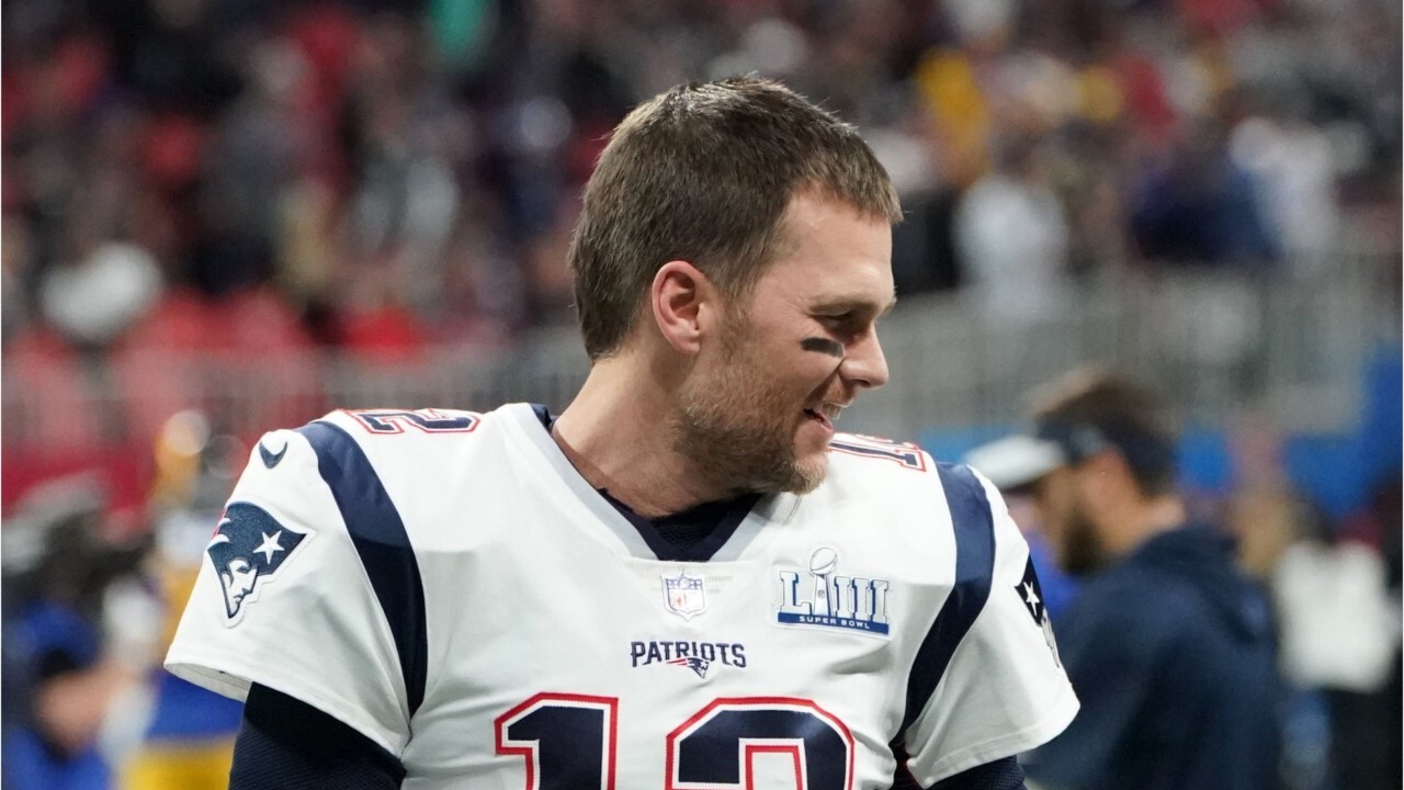 Tom Brady officially signs with Buccaneers for a reported 2 year deal