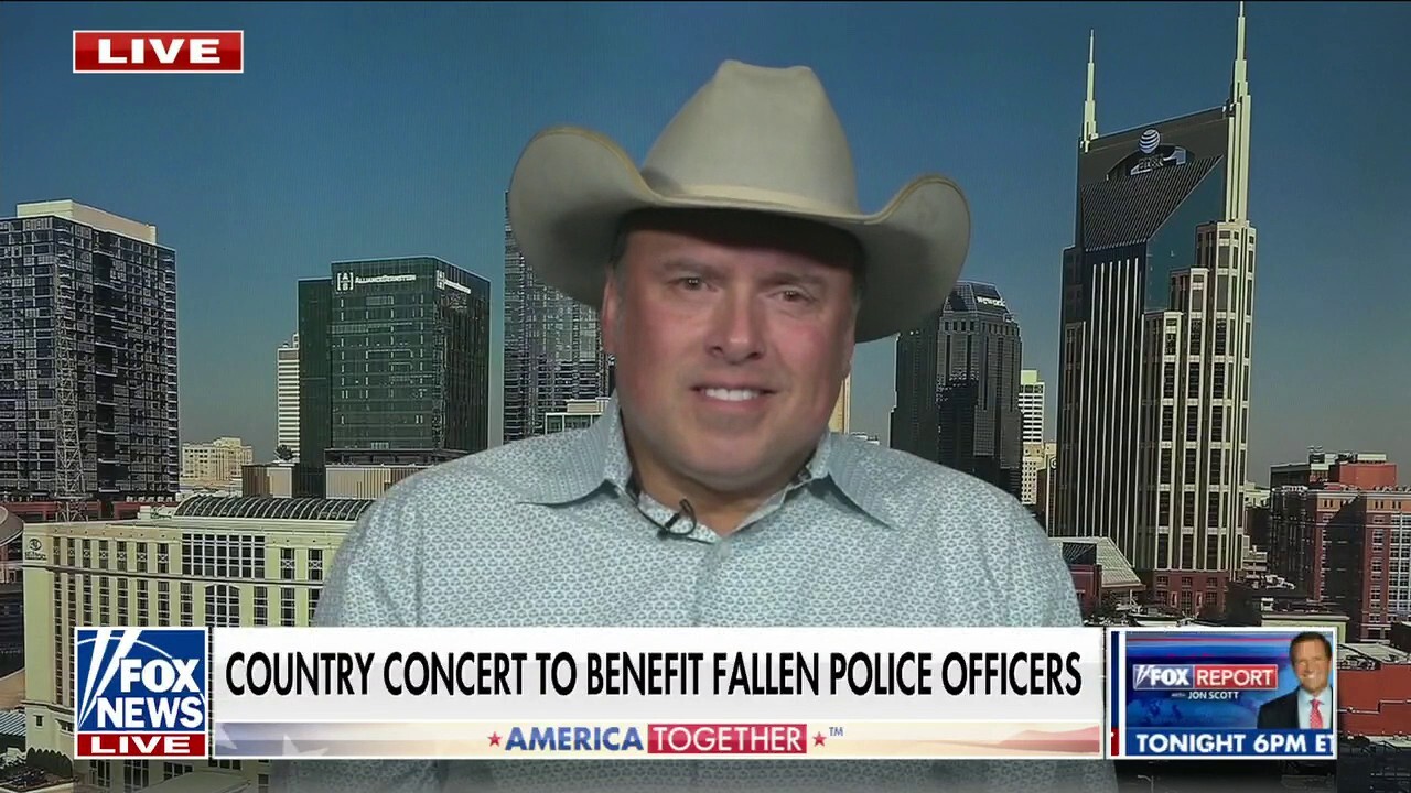 Country singer Heath Wright says defund the police are the three dumbest words ever spoken