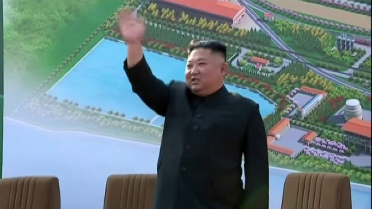Kim Jong Un makes first public appearance in 20 days