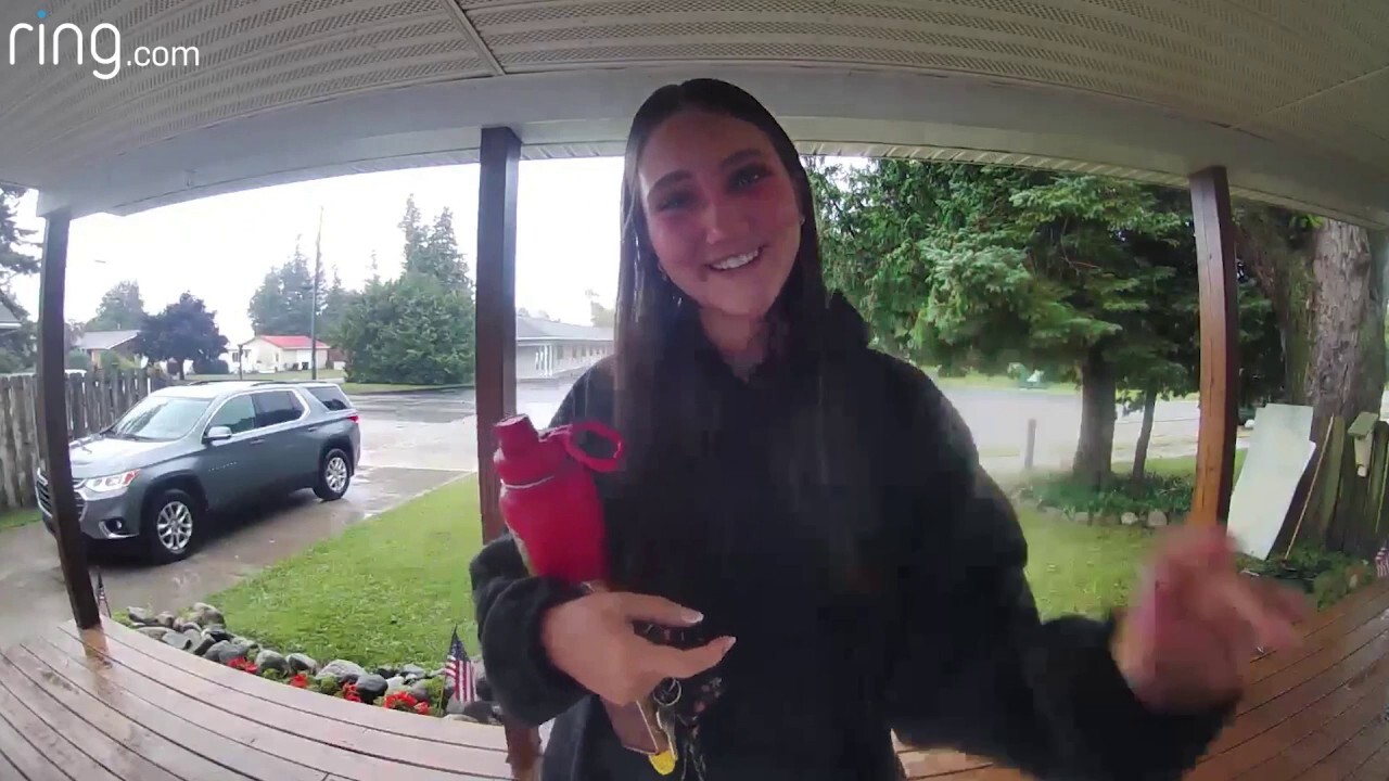 Teen daughter uses doorbell camera to count down days to college drop-off