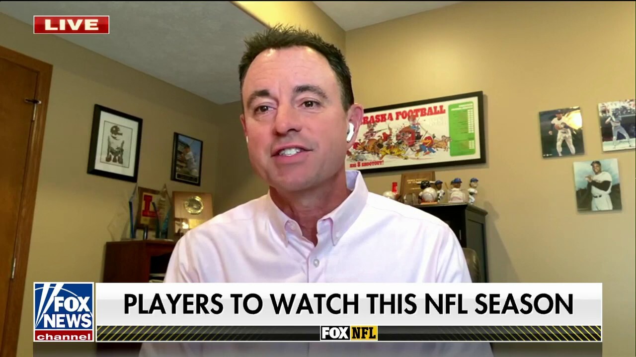 NFL on FOX returns Sunday for new football season | Fox News Video