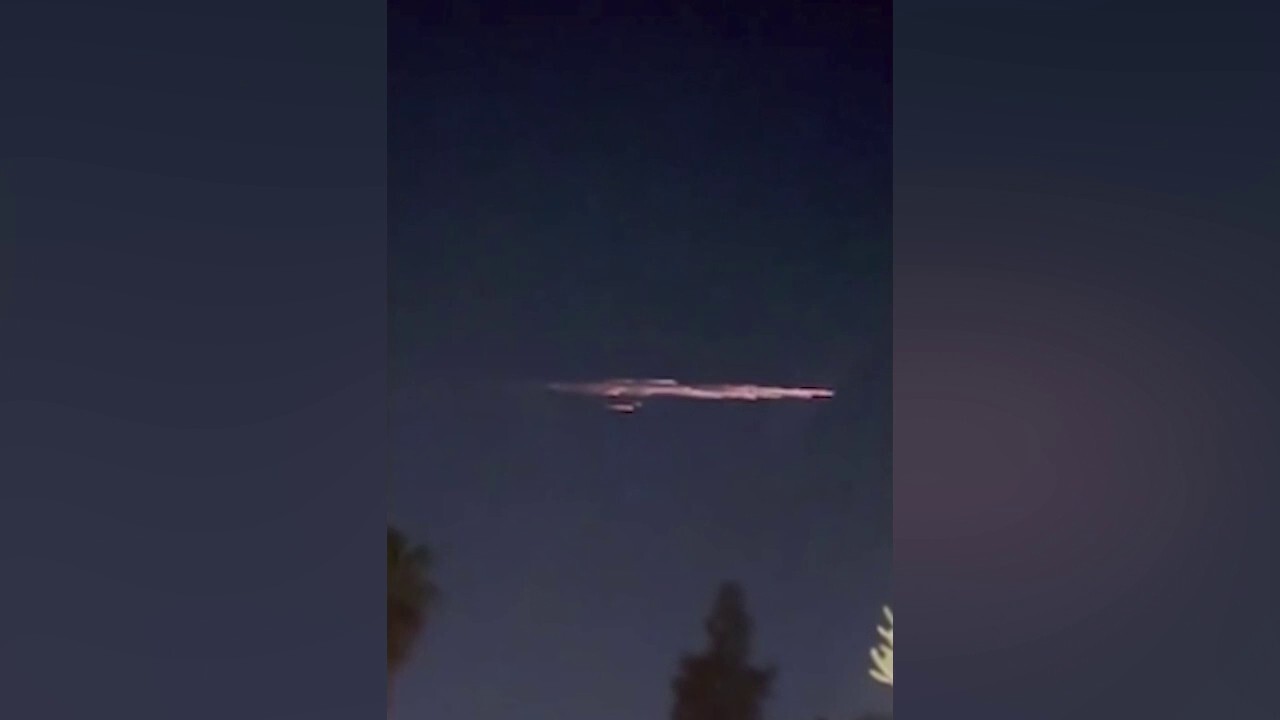 Гледачите на небето в Калифорния останаха зашеметени рано във вторник