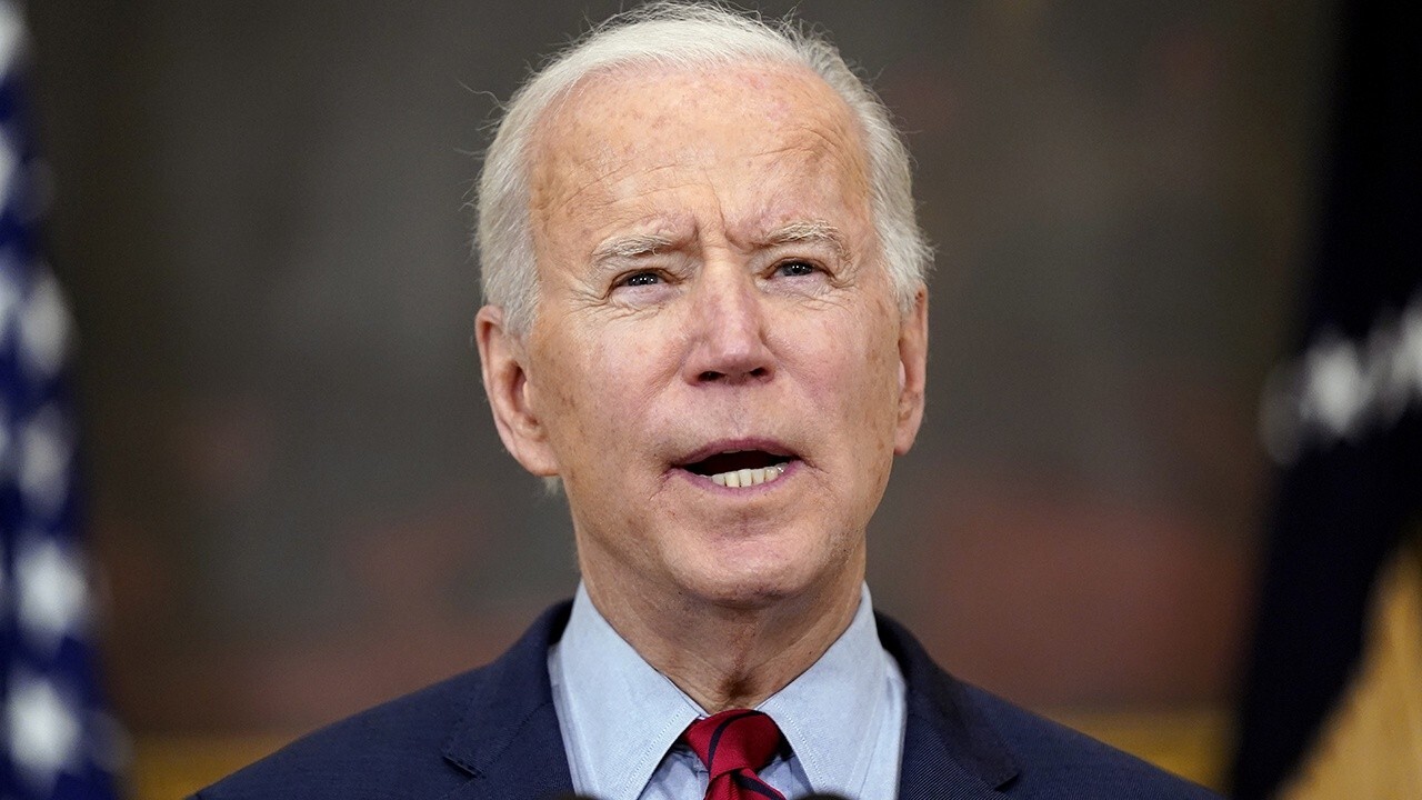 Biden not ready to say whether he backs Dem court-packing legislation: White House