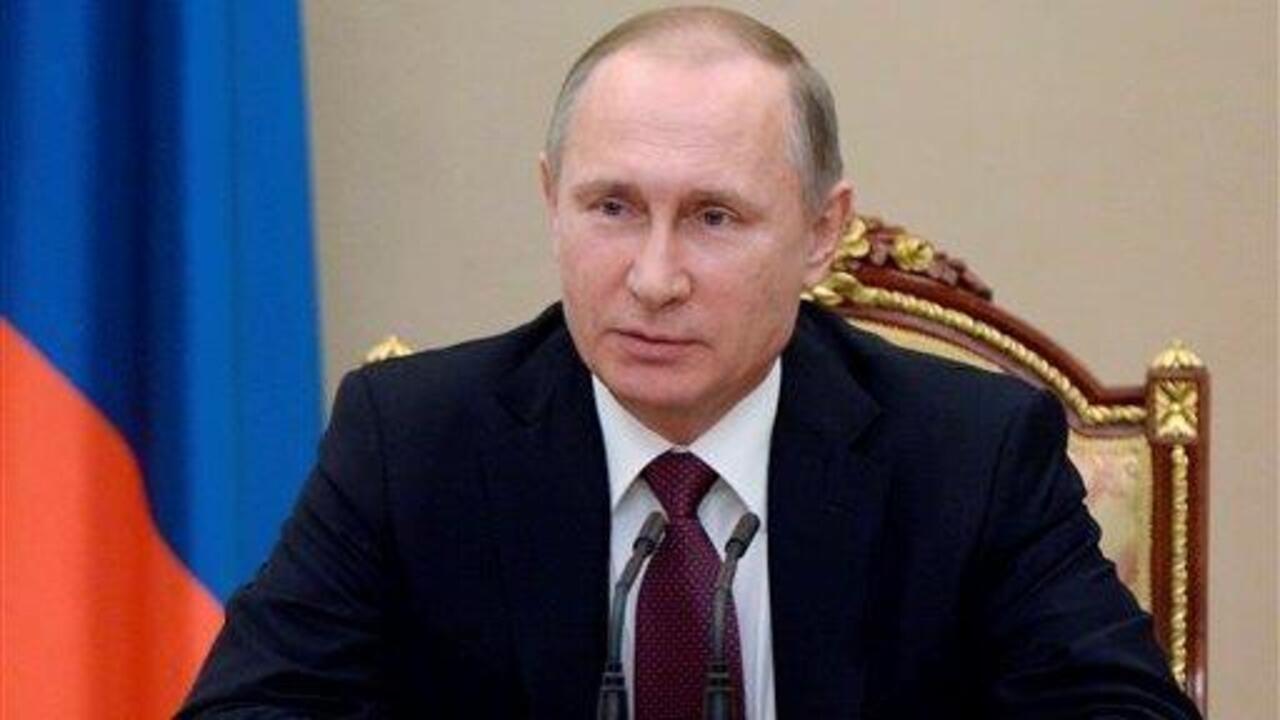 Putin accused of having a hand in death of former spy