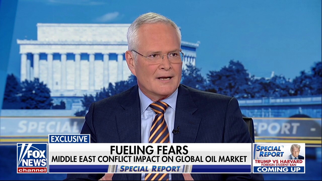 ExxonMobil CEO Darren Woods describes the impact of the Middle East conflict on the global oil market on 'Special Report.'
