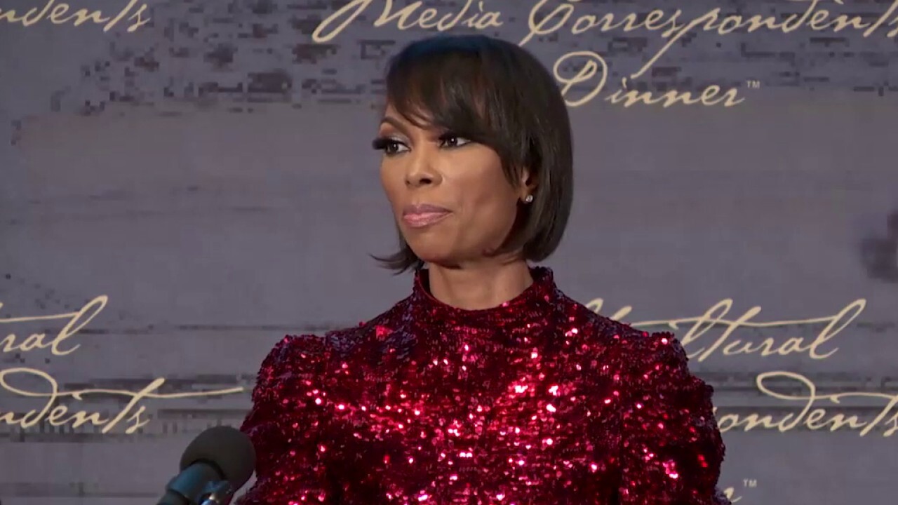 Fox News’ Harris Faulkner honored as Broadcast Journalist of the Year