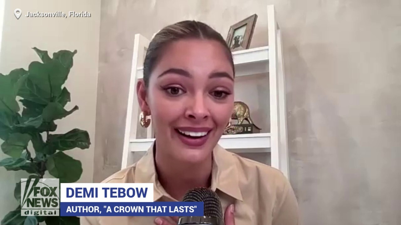 Demi Tebow, author of 'A Crown That Lasts,' shows others a path past fear