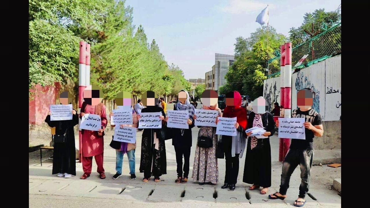Afghan women protest the Taliban in Kabul