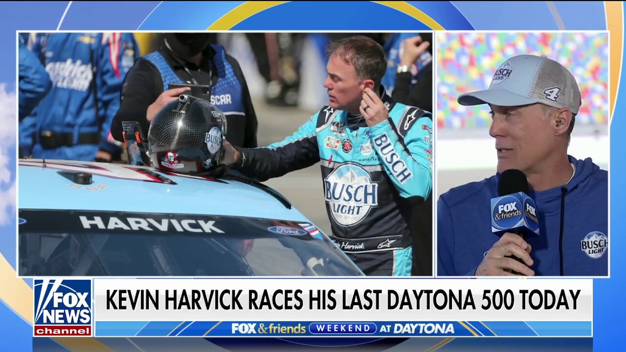 Kevin Harvick races his last Daytona 500